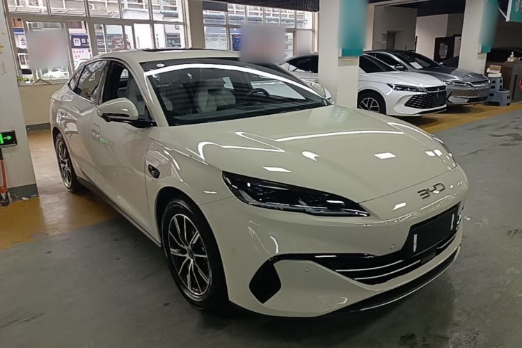 Used BYD Seal 06 New Energy 2025 DM-i Smart Drive 120KM Deluxe Model Front Right 45 Deg