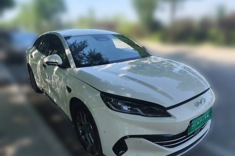 Used BYD Seal 06 New Energy 2025 DM-i Smart Drive 80KM Luxury Model Front Right 45 Deg