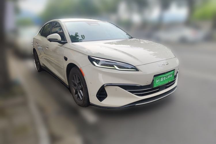 Used BYD Seal 06 New Energy 2025 DM-i Smart Drive 80KM Luxury Model Front Right 45 Deg