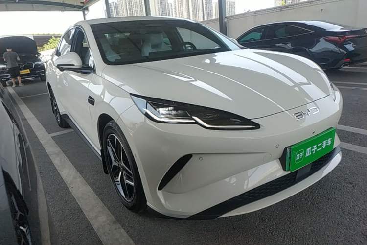 Used BYD Seal 06 New Energy 2025 EV 545KM Flagship Edition Front Right 45 Deg