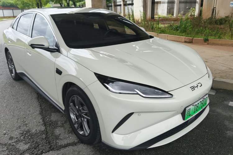 Used BYD Seal 06 New Energy 2025 EV 470KM Prestige Edition Front Right 45 Deg