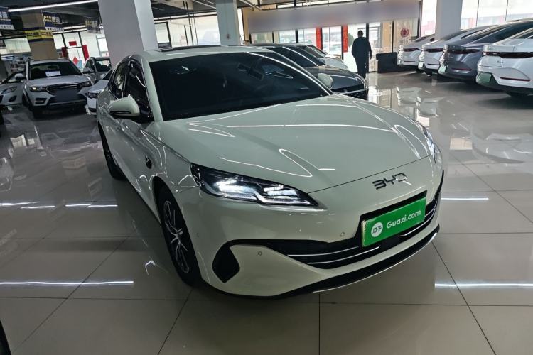 Used BYD Seal 06 New Energy 2025 DM-i Smart Drive 80KM Prestige Model Front Right 45 Deg