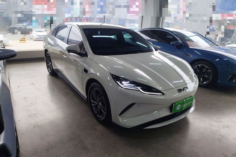 Used BYD Seal 06 New Energy 2025 EV 470KM Prestige Edition Front Right 45 Deg