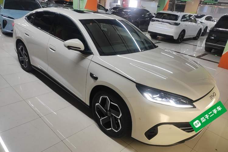 Used BYD Seal 06 New Energy 2025 DM-i Intelligent Drive 120KM Flagship Model Front Right 45 Deg
