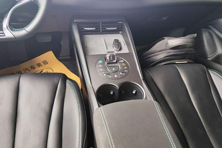 Used BYD Seal 06 New Energy 2025 DM-i Smart Drive 120KM Deluxe Model Gear Lever