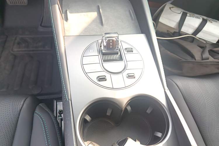 Used BYD Seal 06 New Energy 2025 DM-i Smart Drive 120KM Deluxe Model Gear Lever