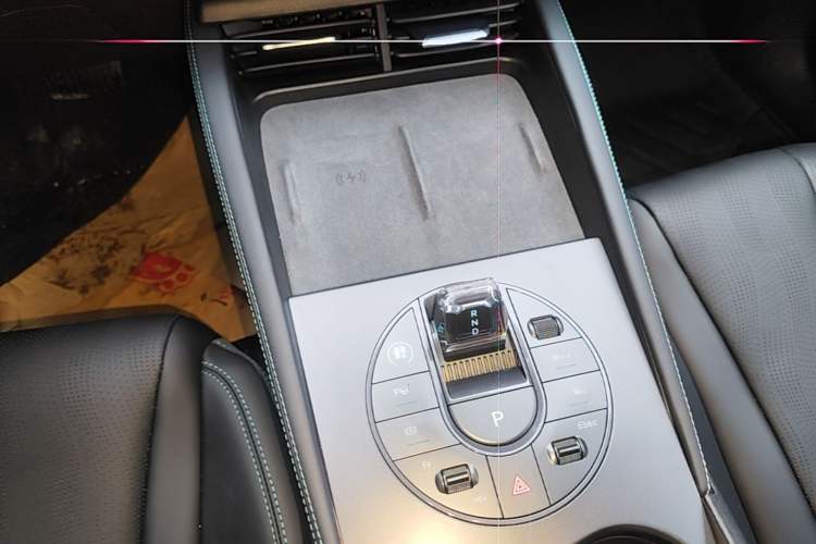 Used BYD Seal 06 New Energy 2025 DM-i Smart Drive 120KM Deluxe Model Gear Lever