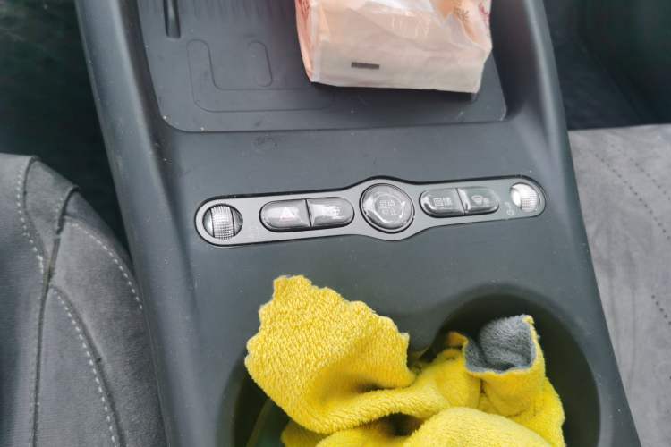 Used BYD Seal 06 New Energy 2025 EV 545KM Premium Edition Gear Lever