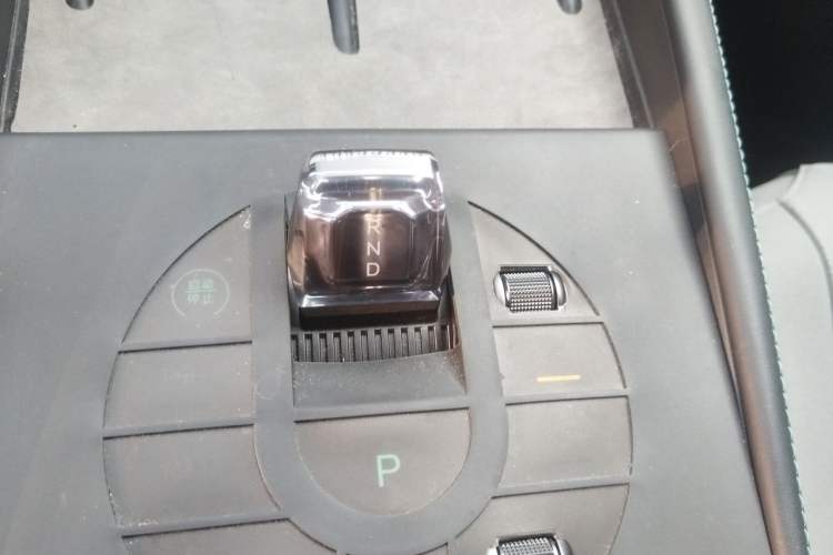 Used BYD Seal 06 New Energy 2025 DM-i Smart Drive 120KM Prestige Model Gear Lever