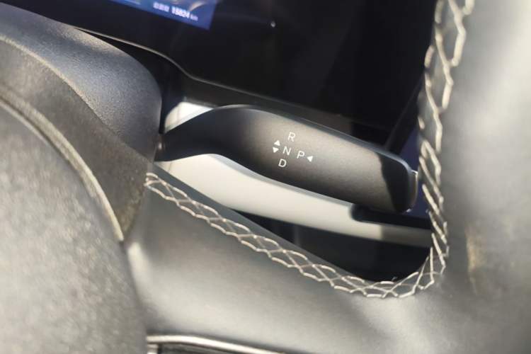 Used BYD Seal 06 New Energy 2025 EV 470KM Prestige Edition Gear Lever