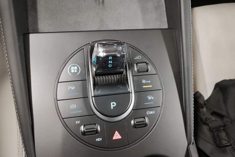 Used BYD Seal 06 New Energy 2025 DM-i Smart Drive 120KM Deluxe Model Gear Lever