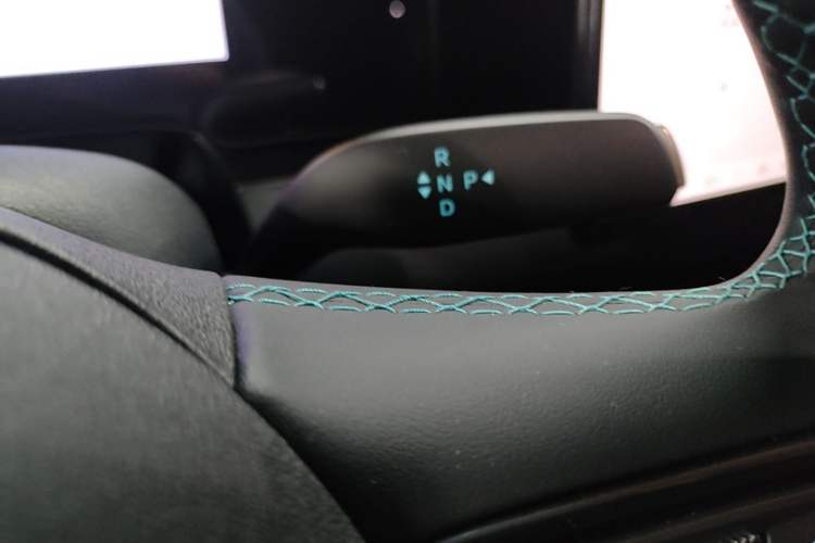 Used BYD Seal 06 New Energy 2025 EV 545KM Premium Edition Gear Lever