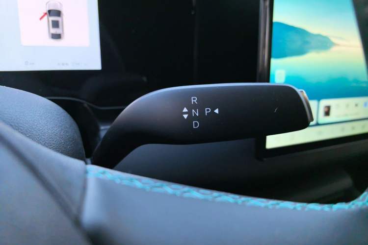 Used BYD Seal 06 New Energy 2025 EV 545KM Premium Edition Gear Lever