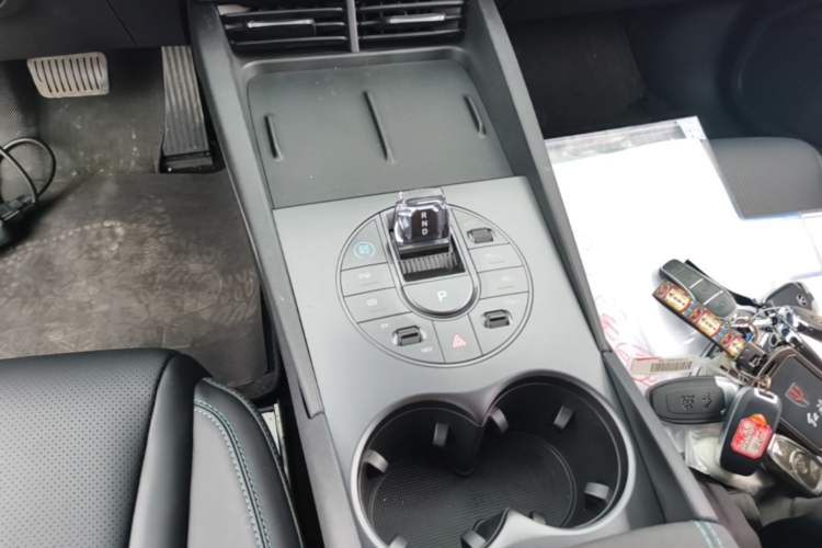 Used BYD Seal 06 New Energy 2025 DM-i Smart Drive 80KM Luxury Model Gear Lever