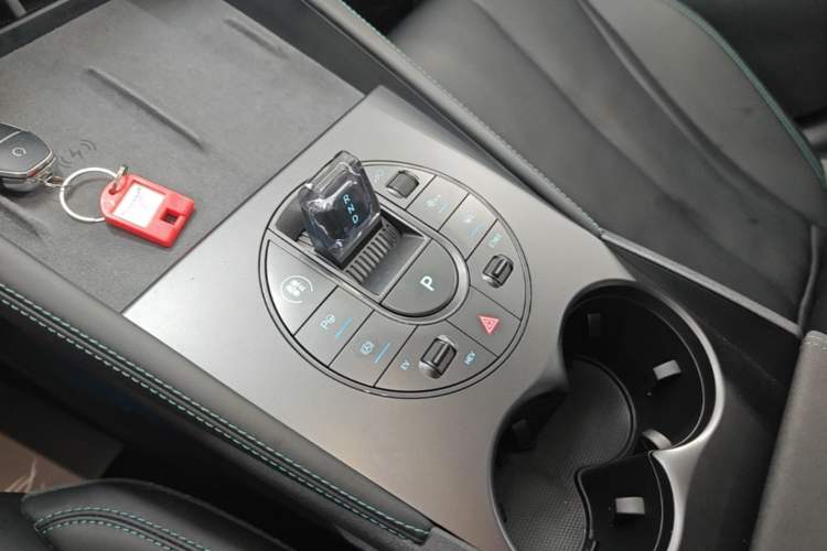 Used BYD Seal 06 New Energy 2025 DM-i Smart Drive 120KM Deluxe Model Gear Lever