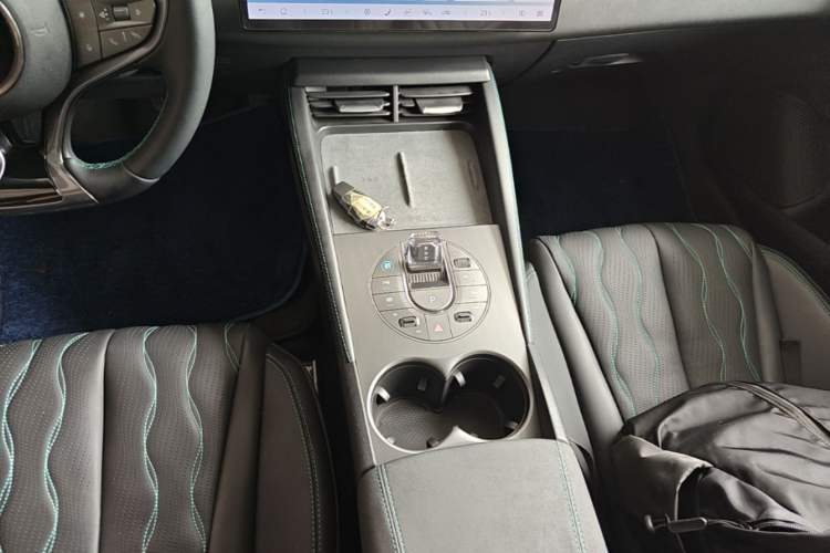 Used BYD Seal 06 New Energy 2025 DM-i Intelligent Drive 120KM Flagship Model Gear Lever