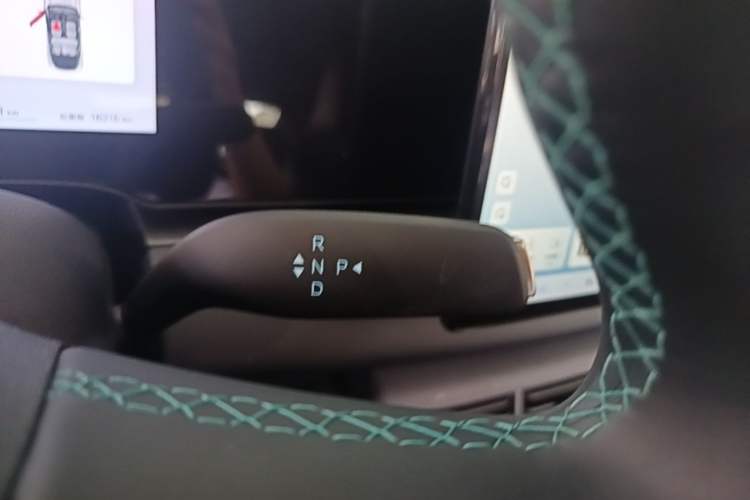 Used BYD Seal 06 New Energy 2025 EV 545KM Premium Edition Gear Lever