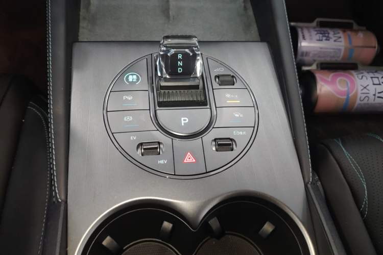 Used BYD Seal 06 New Energy 2025 DM-i Intelligent Drive 120KM Flagship Model Gear Lever