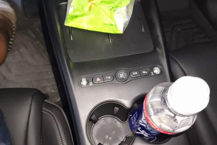 Used BYD Seal 06 New Energy 2025 EV 545KM Premium Edition Gear Lever