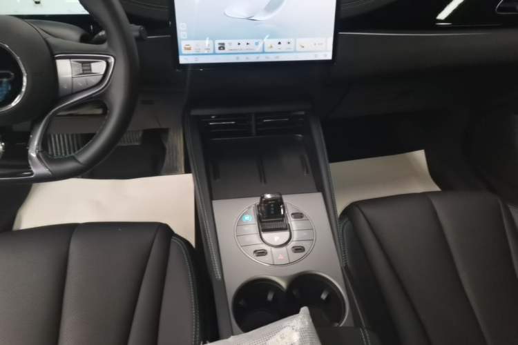 Used BYD Seal 06 New Energy 2025 DM-i Smart Drive 120KM Prestige Model Gear Lever