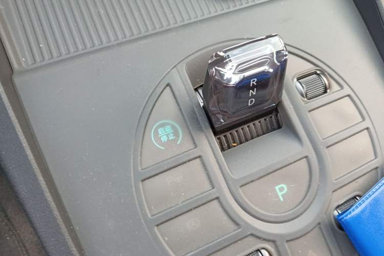 Used BYD Seal 06 New Energy 2025 DM-i Smart Drive 80KM Luxury Model Gear Lever