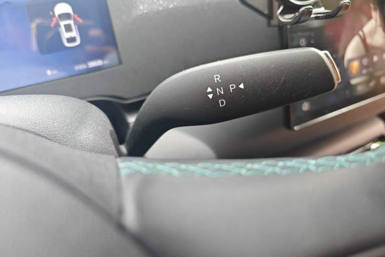 Used BYD Seal 06 New Energy 2025 EV 545KM Premium Edition Gear Lever