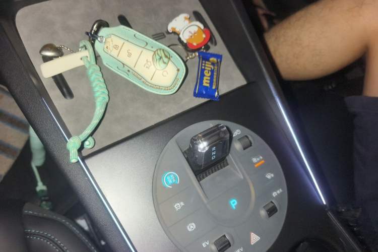 Used BYD Seal 06 New Energy 2025 DM-i Smart Drive 80KM Luxury Model Gear Lever