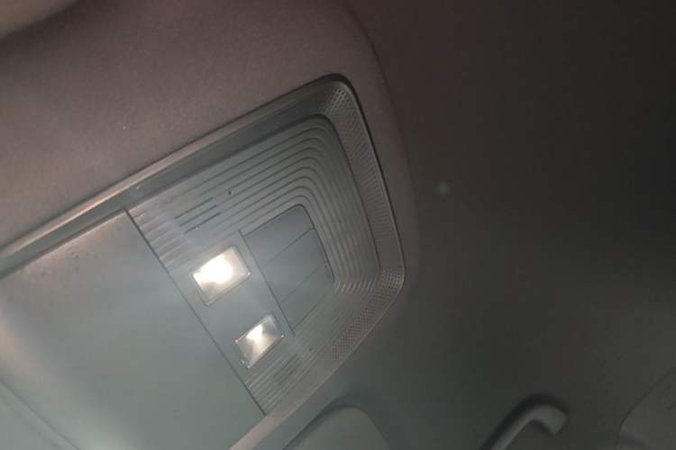 Used BYD Seal 06 New Energy 2025 DM-i Smart Drive 80KM Luxury Model Headliner