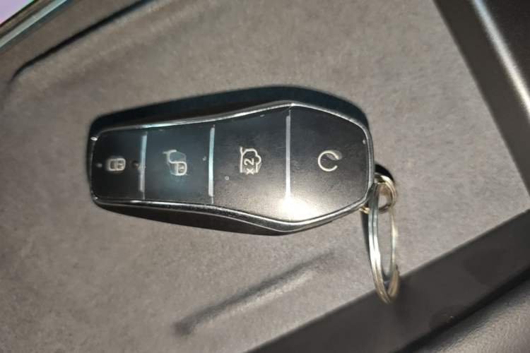 Used BYD Seal 06 New Energy 2025 DM-i Smart Drive 120KM Deluxe Model Interior 1