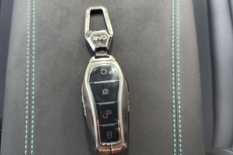 Used BYD Seal 06 New Energy 2025 DM-i Smart Drive 80KM Luxury Model Interior 1