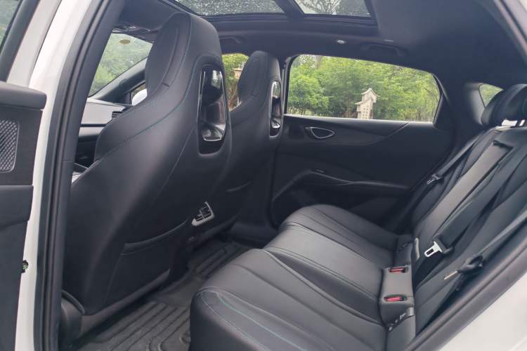 Used BYD Seal 06 New Energy 2025 EV 545KM Flagship Edition Interior 2
