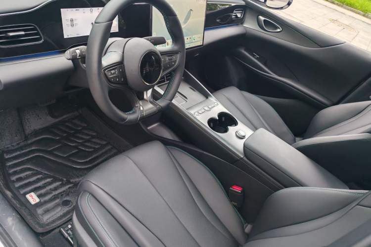 Used BYD Seal 06 New Energy 2025 EV 545KM Flagship Edition Interior 3