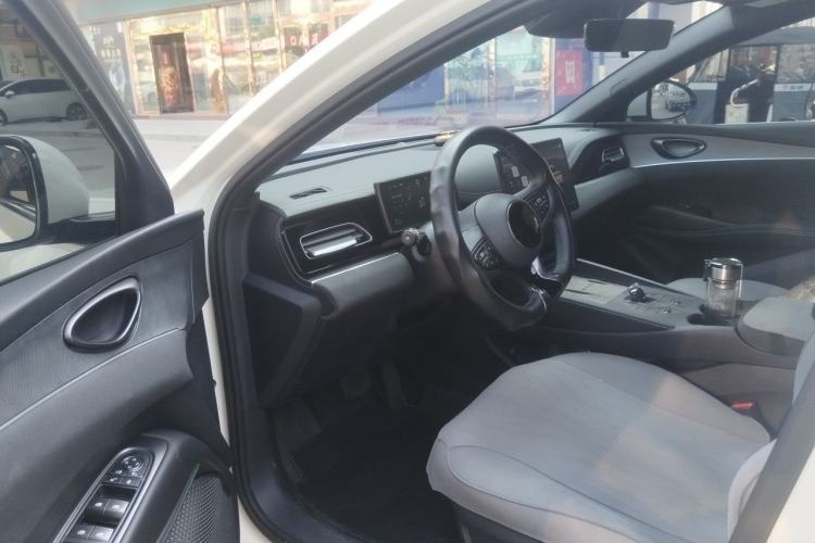 Used BYD Seal 06 New Energy 2025 DM-i Smart Drive 120KM Prestige Model Interior 3