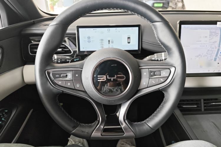 Used BYD Seal 06 New Energy 2025 DM-i Smart Drive 120KM Deluxe Model Interior 4