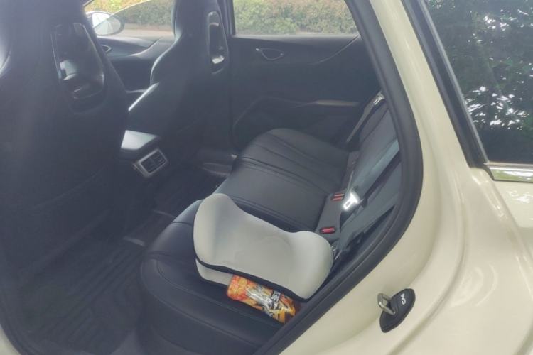 Used BYD Seal 06 New Energy 2025 EV 545KM Premium Edition Interior 4