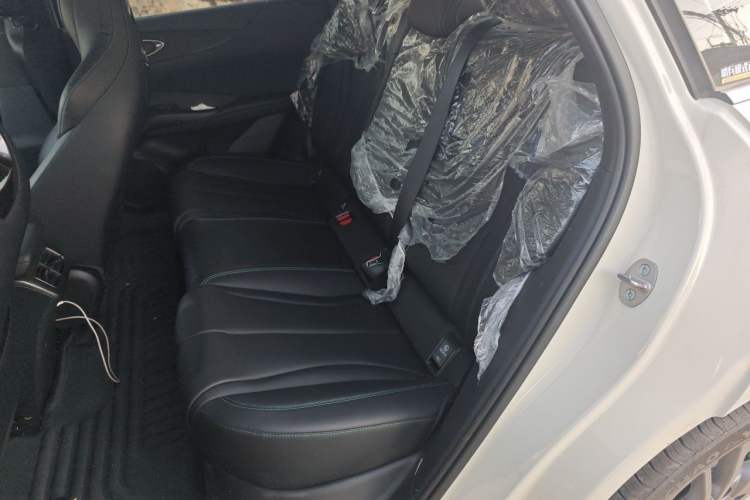 Used BYD Seal 06 New Energy 2025 EV 470KM Prestige Edition Interior 4