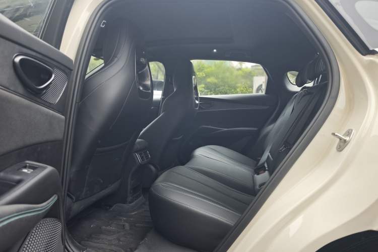 Used BYD Seal 06 New Energy 2025 DM-i Smart Drive 120KM Deluxe Model Interior 5