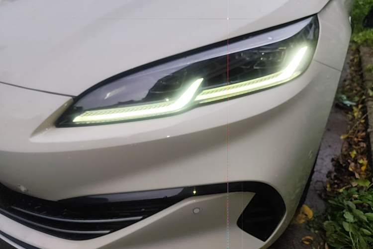 Used BYD Seal 06 New Energy 2025 DM-i Smart Drive 120KM Deluxe Model Left Front Headlight
