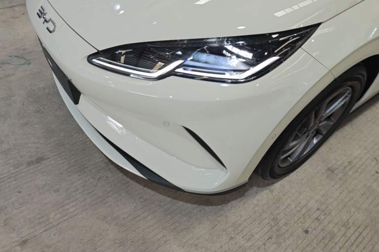 Used BYD Seal 06 New Energy 2025 EV 545KM Premium Edition Left Front Headlight