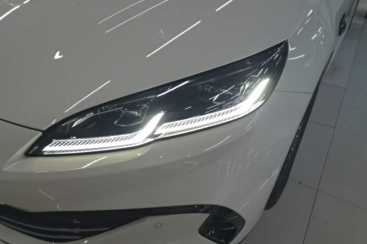 Used BYD Seal 06 New Energy 2025 DM-i Smart Drive 120KM Deluxe Model Left Front Headlight