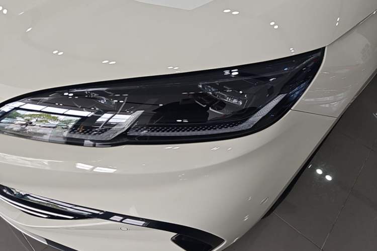 Used BYD Seal 06 New Energy 2025 DM-i Smart Drive 120KM Deluxe Model Left Front Headlight