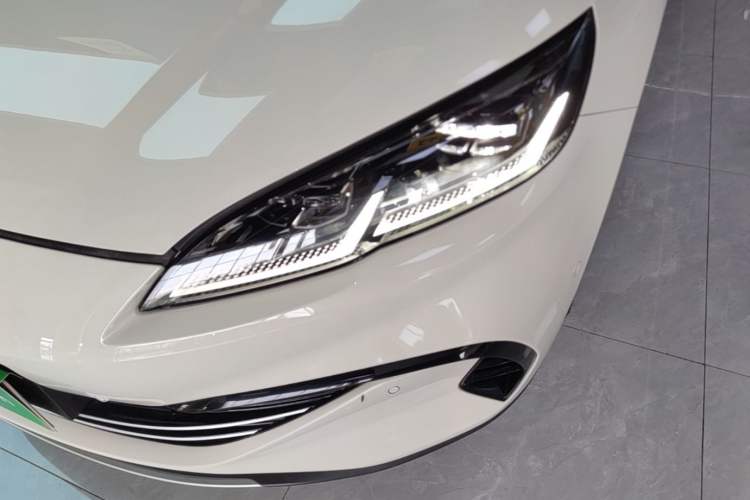 Used BYD Seal 06 New Energy 2025 DM-i Intelligent Drive 120KM Flagship Model Left Front Headlight