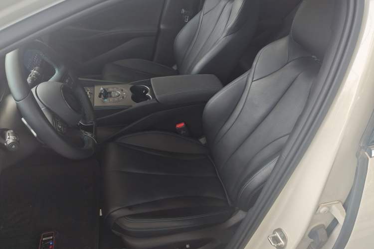 Used BYD Seal 06 New Energy 2025 DM-i Smart Drive 120KM Deluxe Model Left Front Seat