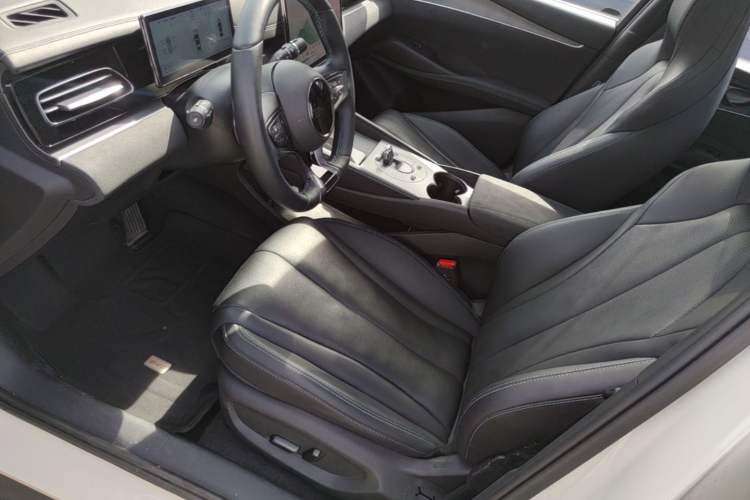 Used BYD Seal 06 New Energy 2025 DM-i Smart Drive 120KM Deluxe Model Left Front Seat