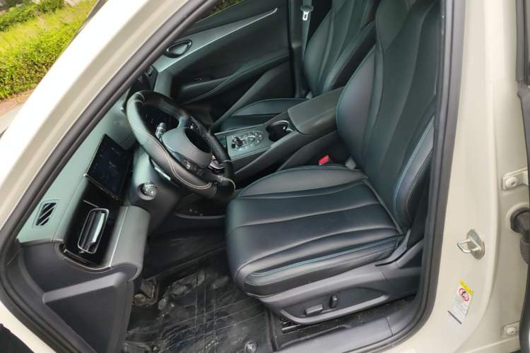 Used BYD Seal 06 New Energy 2025 DM-i Smart Drive 120KM Prestige Model Left Front Seat