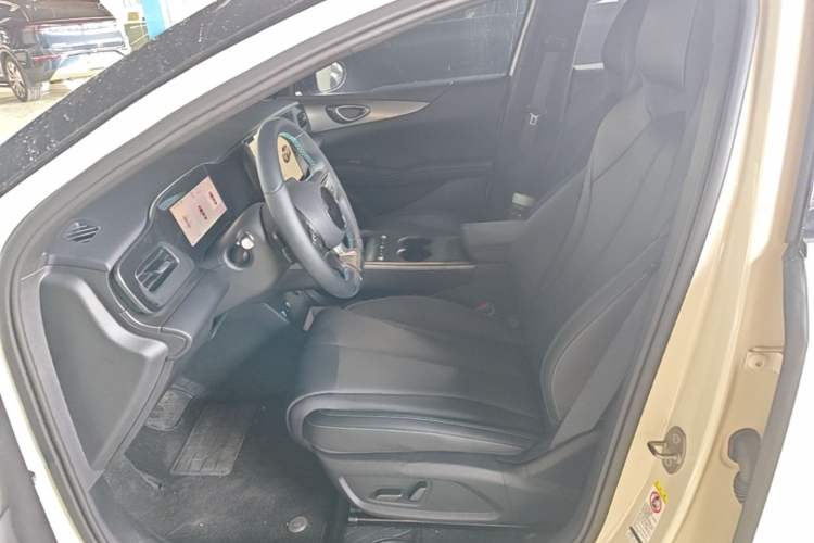 Used BYD Seal 06 New Energy 2025 EV 545KM Premium Edition Left Front Seat