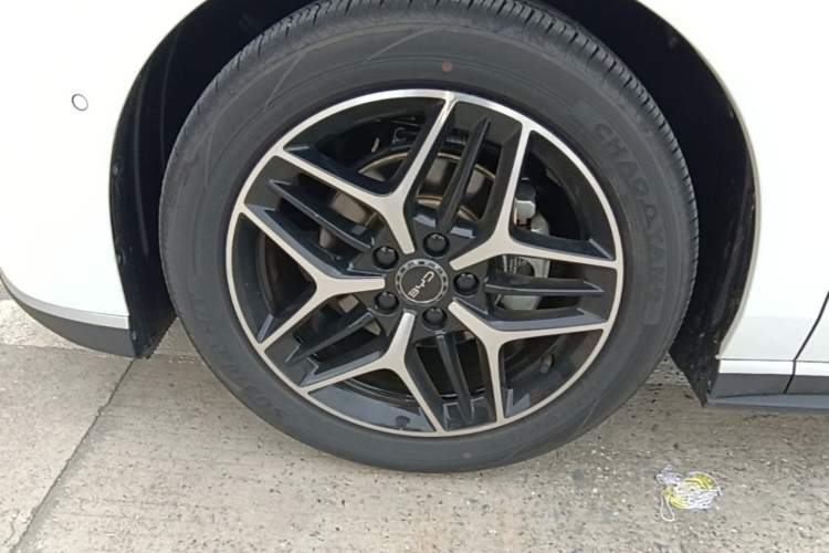 Used BYD Seal 06 New Energy 2025 EV 545KM Flagship Edition Left Front Wheel Hub