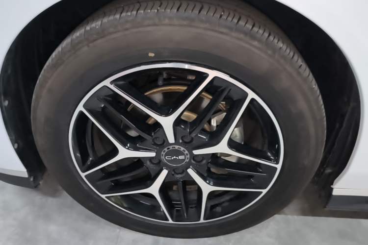 Used BYD Seal 06 New Energy 2025 EV 545KM Flagship Edition Left Front Wheel Hub