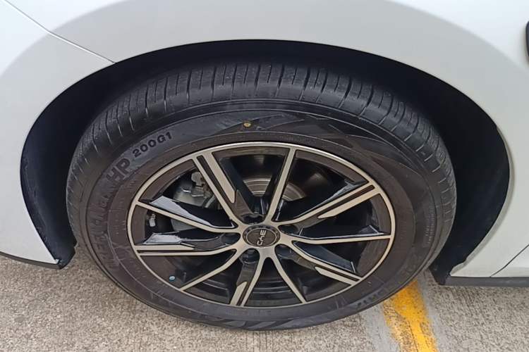 Used BYD Seal 06 New Energy 2025 DM-i Smart Drive 120KM Deluxe Model Left Front Wheel Hub