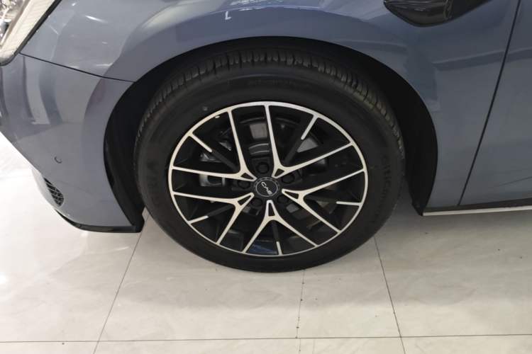 Used BYD Seal 06 New Energy 2025 DM-i Smart Drive 120KM Deluxe Model Left Front Wheel Hub